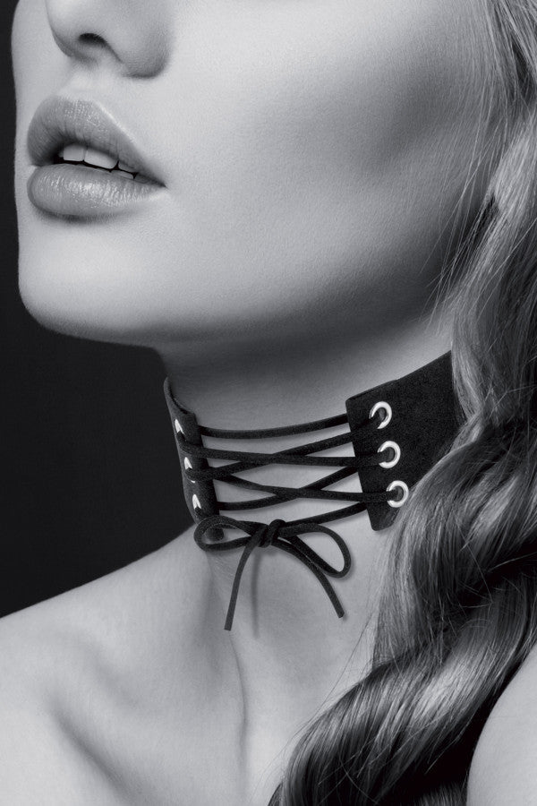 Collier ras de cou ajustable