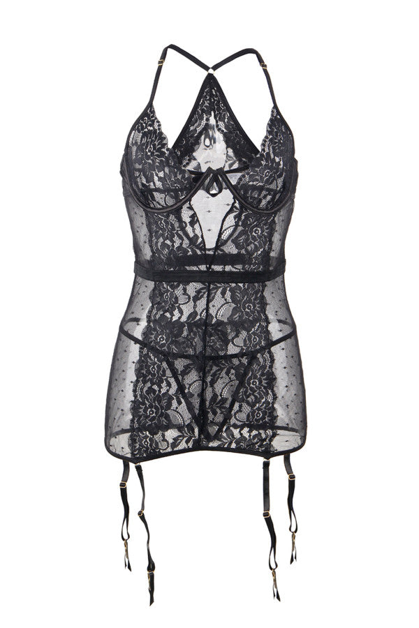 Nuisette avec porte-jarretelle et string