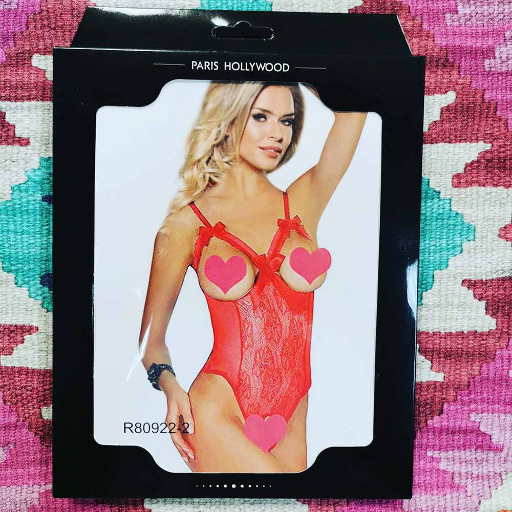body-ouvert-rouge-paris-hollywood